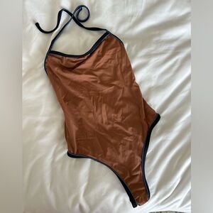 SOLID & STIPED ONE PIECE swimsuit